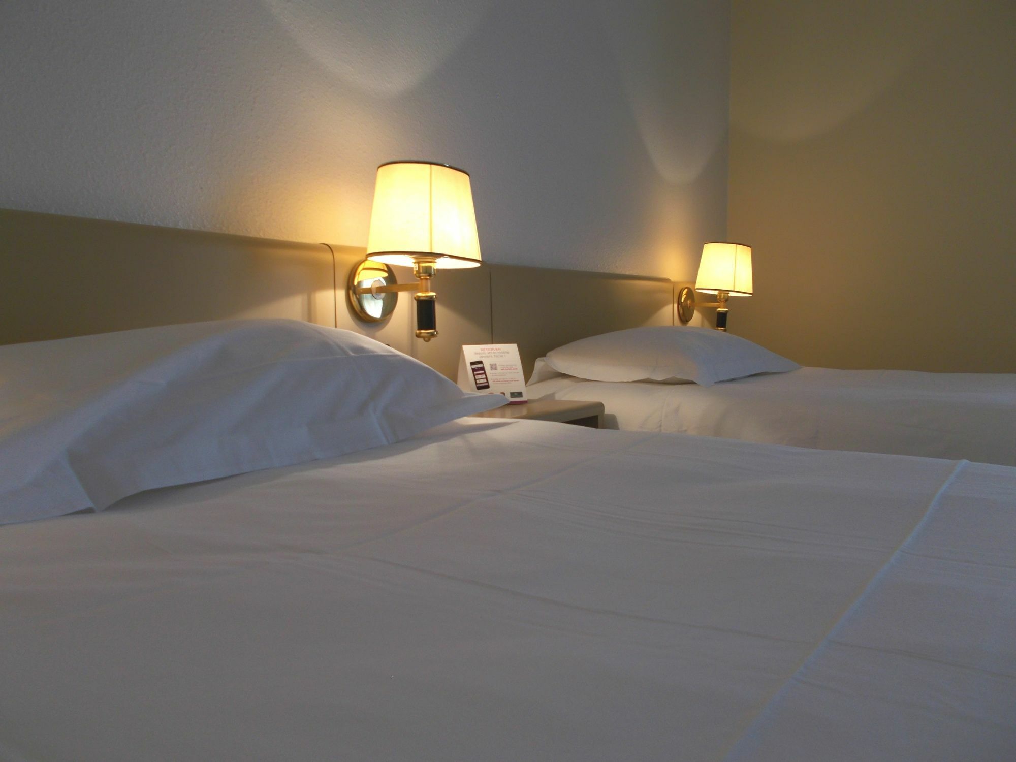Holiday Inn Perpignan, An Ihg Hotel Екстериор снимка